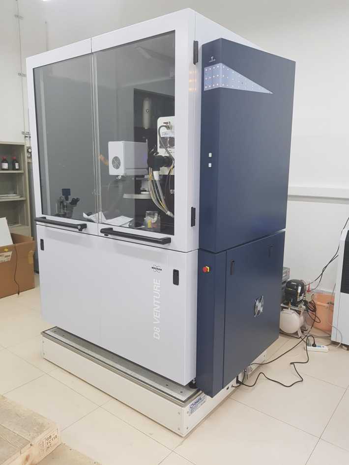 BRUKER D8 VENTURE X-ray Diffraction and Elemental Analysis